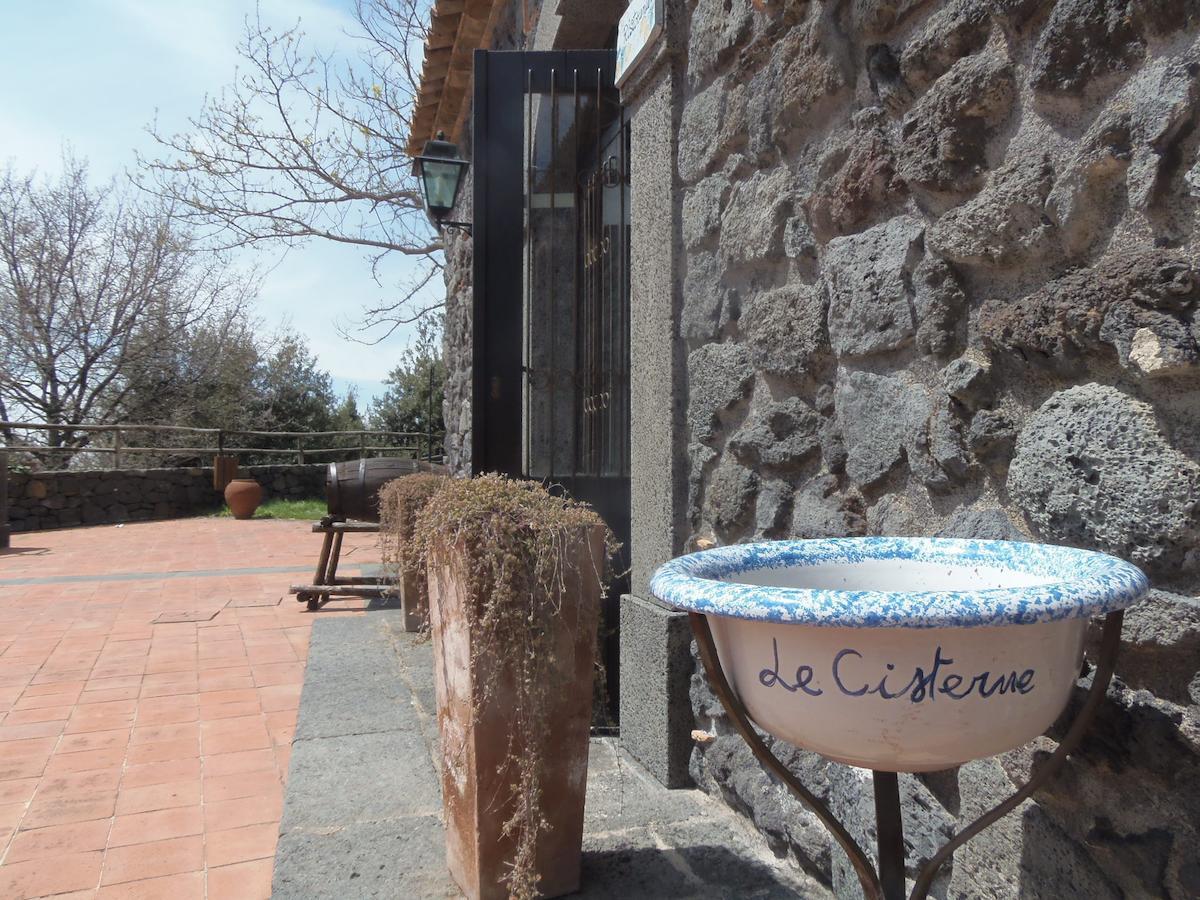 Calcerana-Marina Le Cisterne Dell'Etna酒店 外观 照片