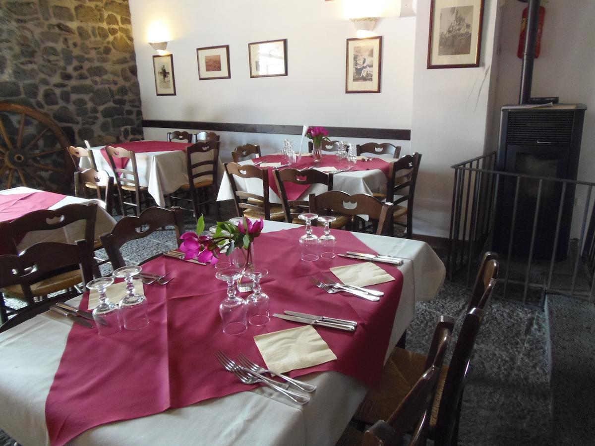 Calcerana-Marina Le Cisterne Dell'Etna酒店 外观 照片