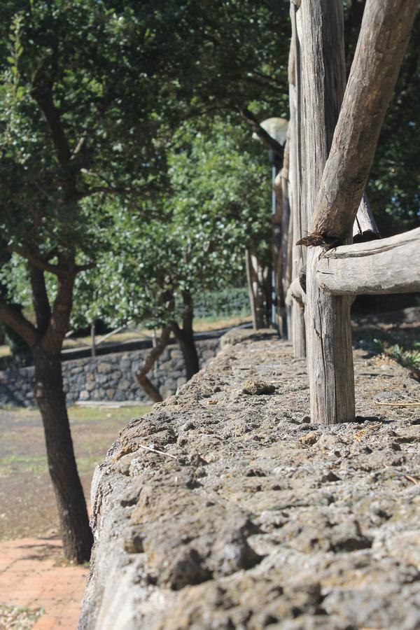 Calcerana-Marina Le Cisterne Dell'Etna酒店 外观 照片
